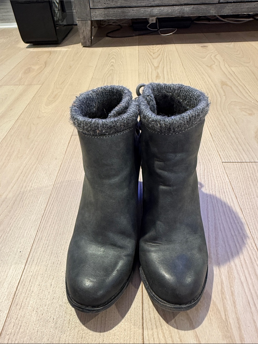 Roxy Women's Charcoal Knit-Cuff Ankle Heeled Boots